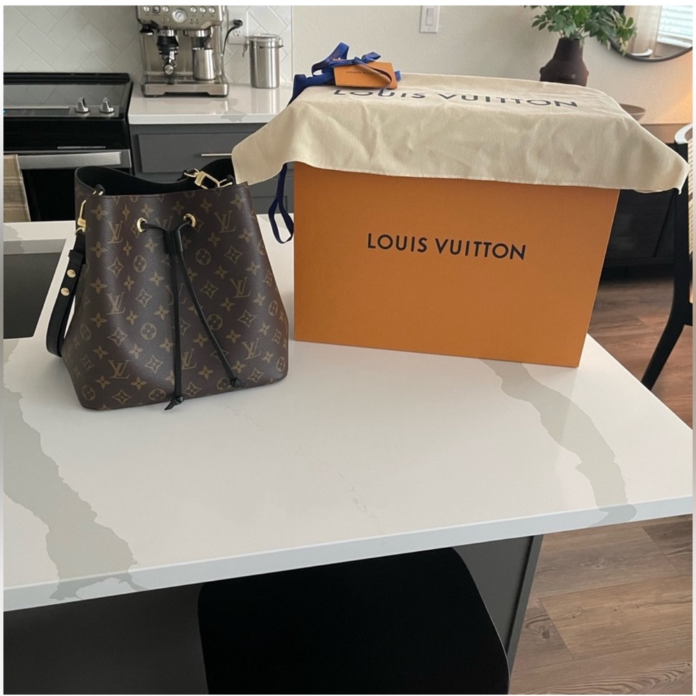 Louis Vuitton Neo Noe MM